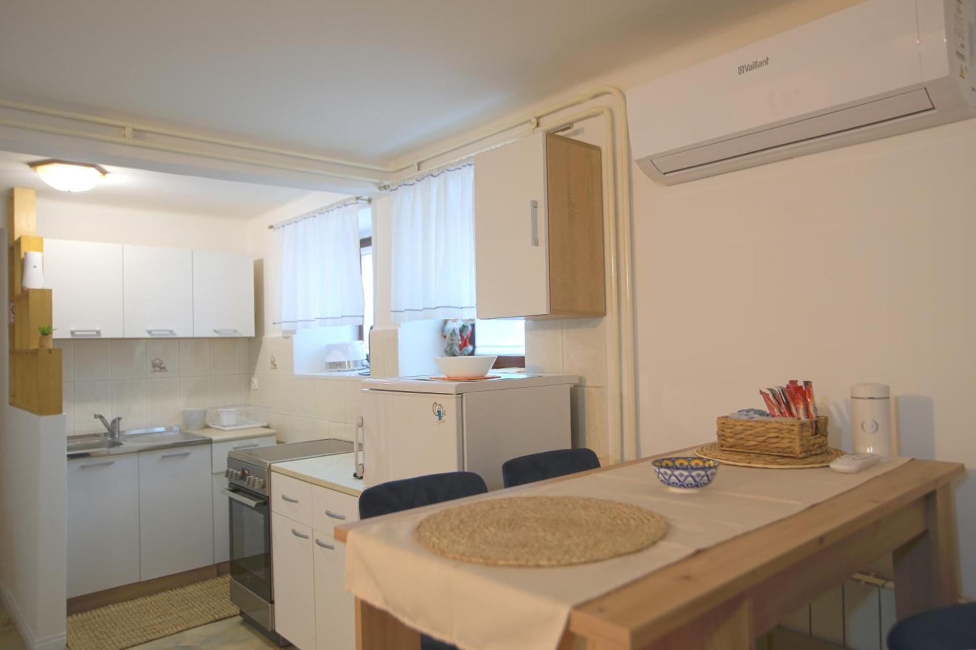 Bamboo Oasis Apartment With Terrace In The Garden And Free Parking, Риека Экстерьер фото